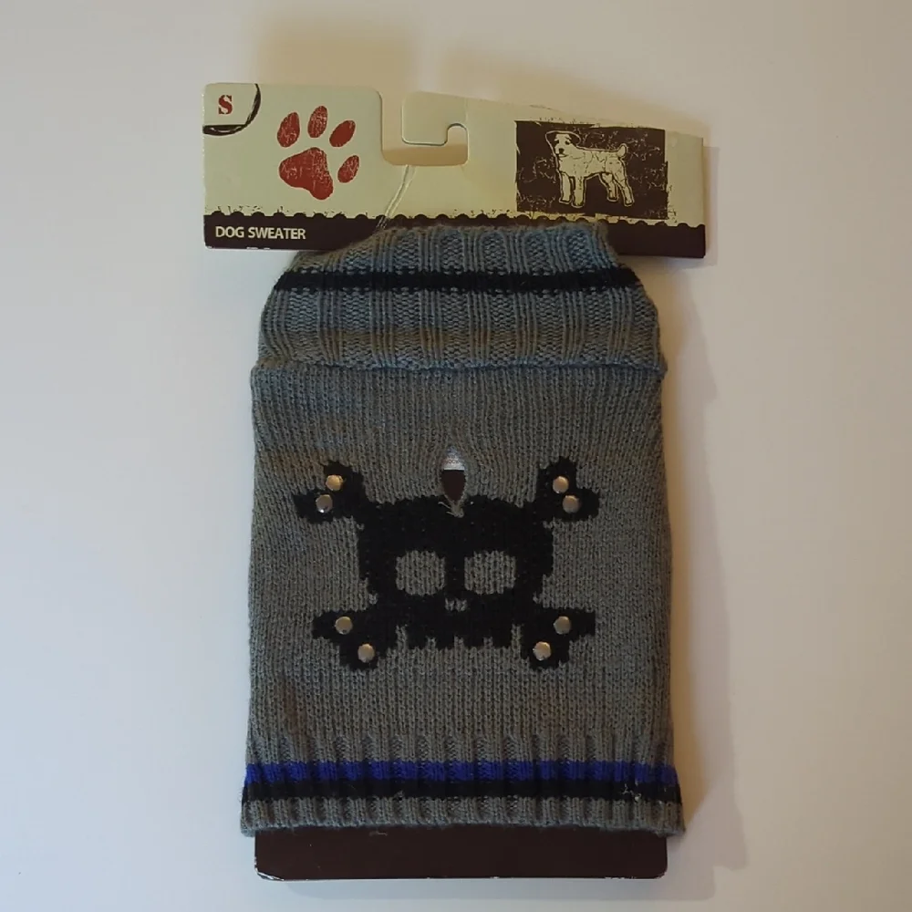 Small Dog Sweater Gray Blue Black Skull And Crossbones 12